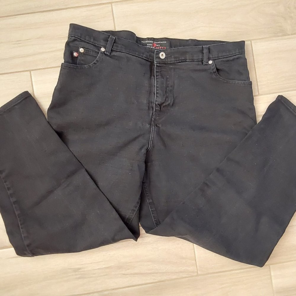 Mission Blues Black High Rise Straight Leg 100%Cotton Jeans. Size 18 Average